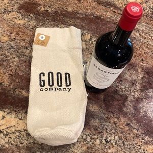 Mud Pie Burlap Wine Tote w/ attached matching cream tie wrap, GOOD company, NWT